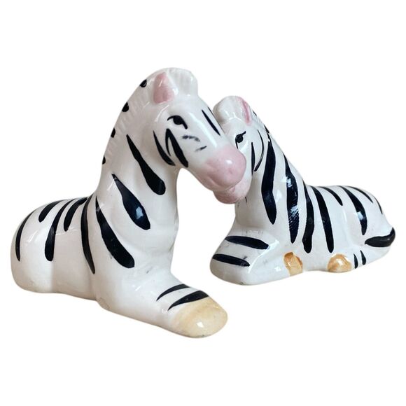 Vintage Zebra Salt & Pepper Shakers 2" Ceramic Pair  Retro Kitchen - Picture 5 of 7